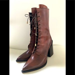 NWT Capezzani Lace up Booties, size 36, US 5.5